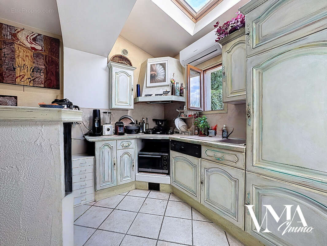 Appartement à DECINES-CHARPIEU