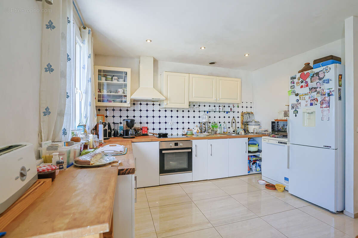 Maison à SOLLIES-VILLE