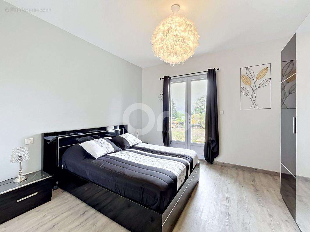 Maison à PERPEZAC-LE-NOIR