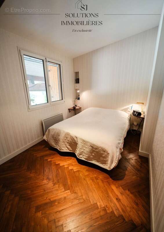Maison 193 m² à Les Haies  - photo 8