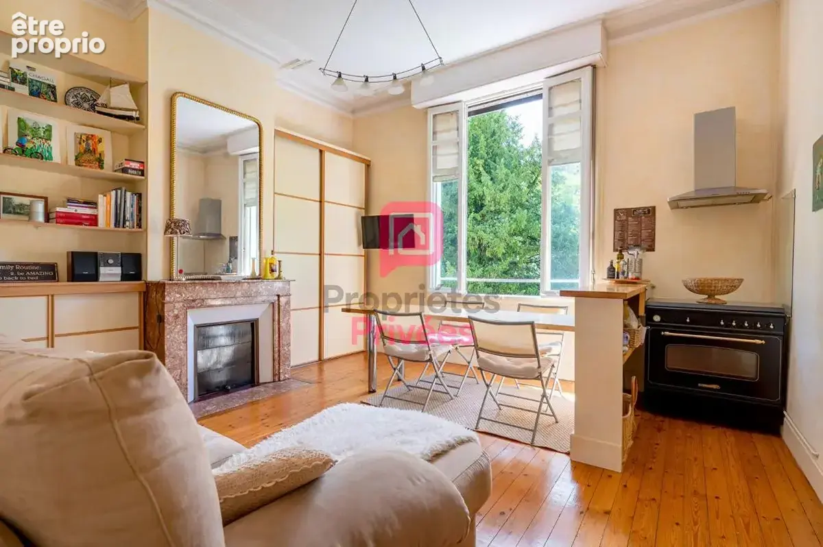 ARCACHON - Appartement de caractère avec jardin privatif au sein d'une remarquable villa Arcachonnaise - photo 4