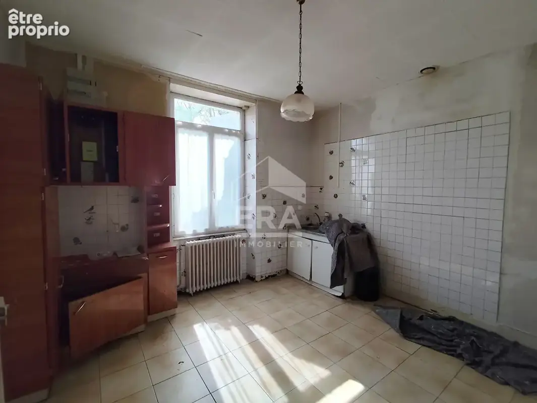Maison 143 m² à Roumazieres-Loubert  - photo 5