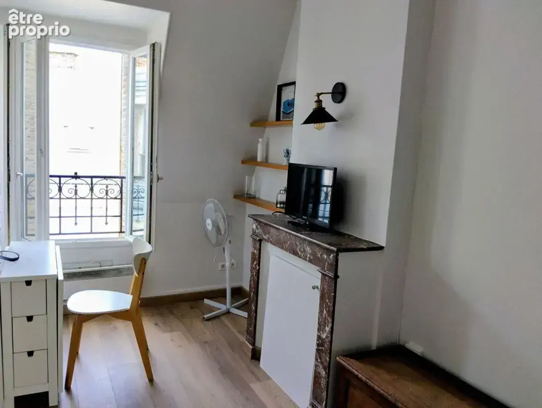 Adorable studio aux Invalides, avec vue sur la tour Eiffel - photo 2