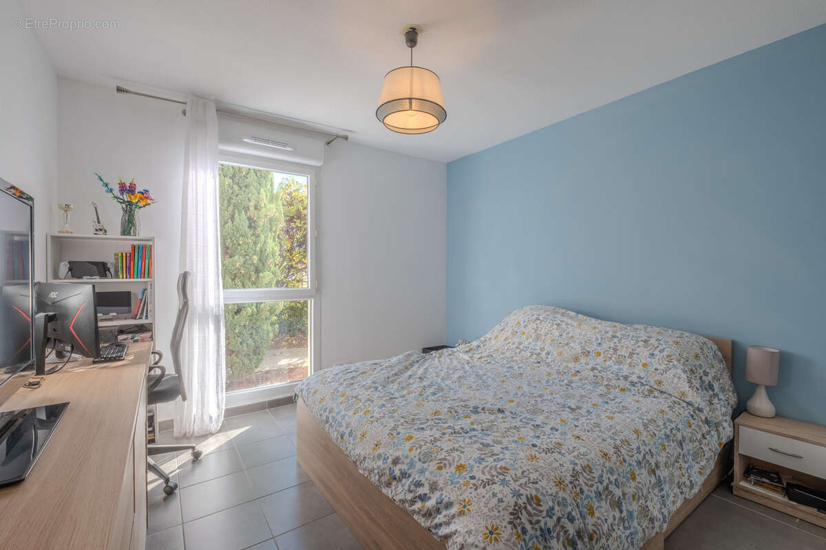 Appartement à CHATEAUNEUF-LES-MARTIGUES