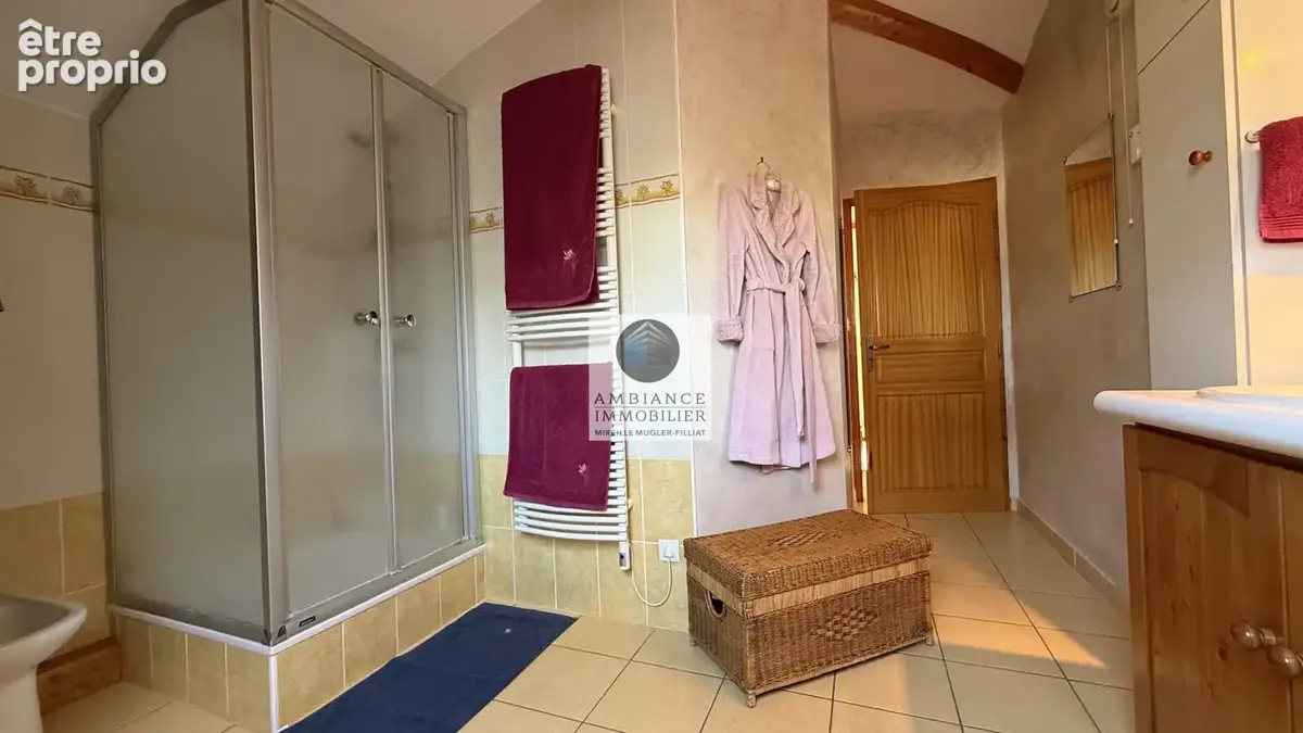 Appartement avec terrasse dans un quartier résidentiel - photo 15