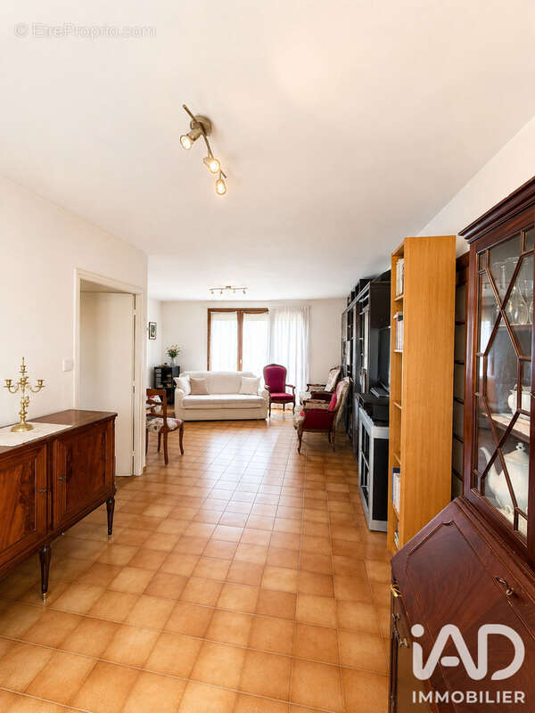 Maison 210 m² à Maintenon  - photo 5
