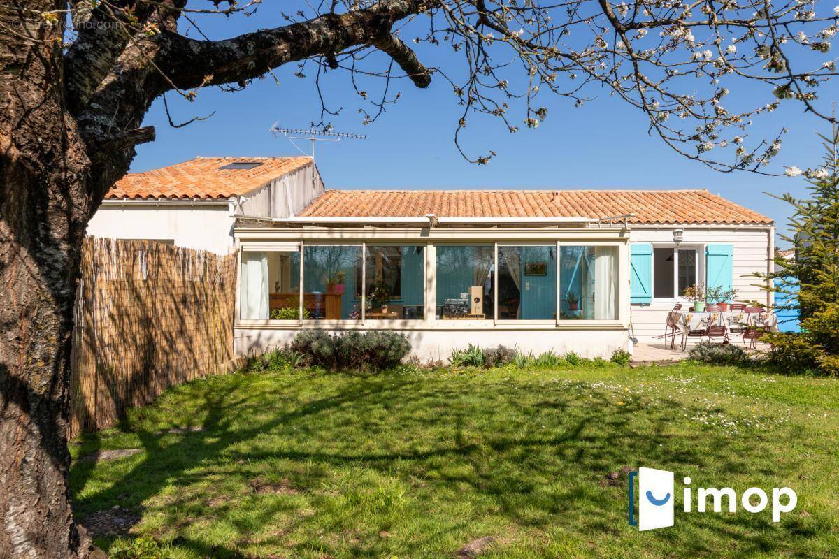 Maison à SAINTE-SOULLE