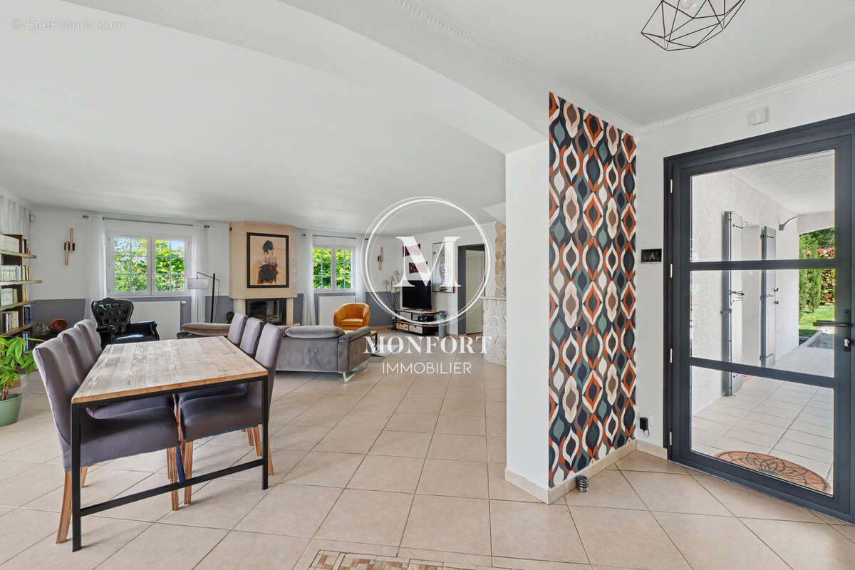 Villa familiale avec T1 indépendant, piscine. - photo 13