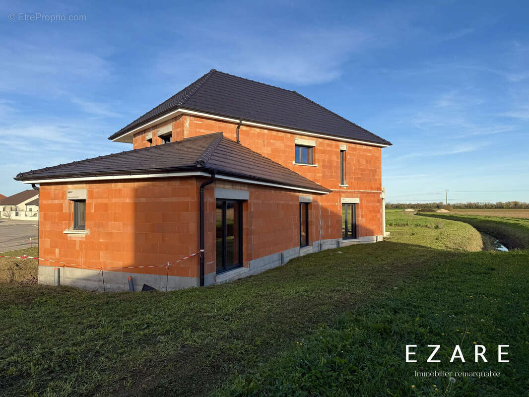 Maison à VAROIS-ET-CHAIGNOT