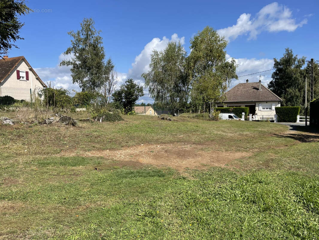 Proche Pompadour centre, voie sans issue - photo 12