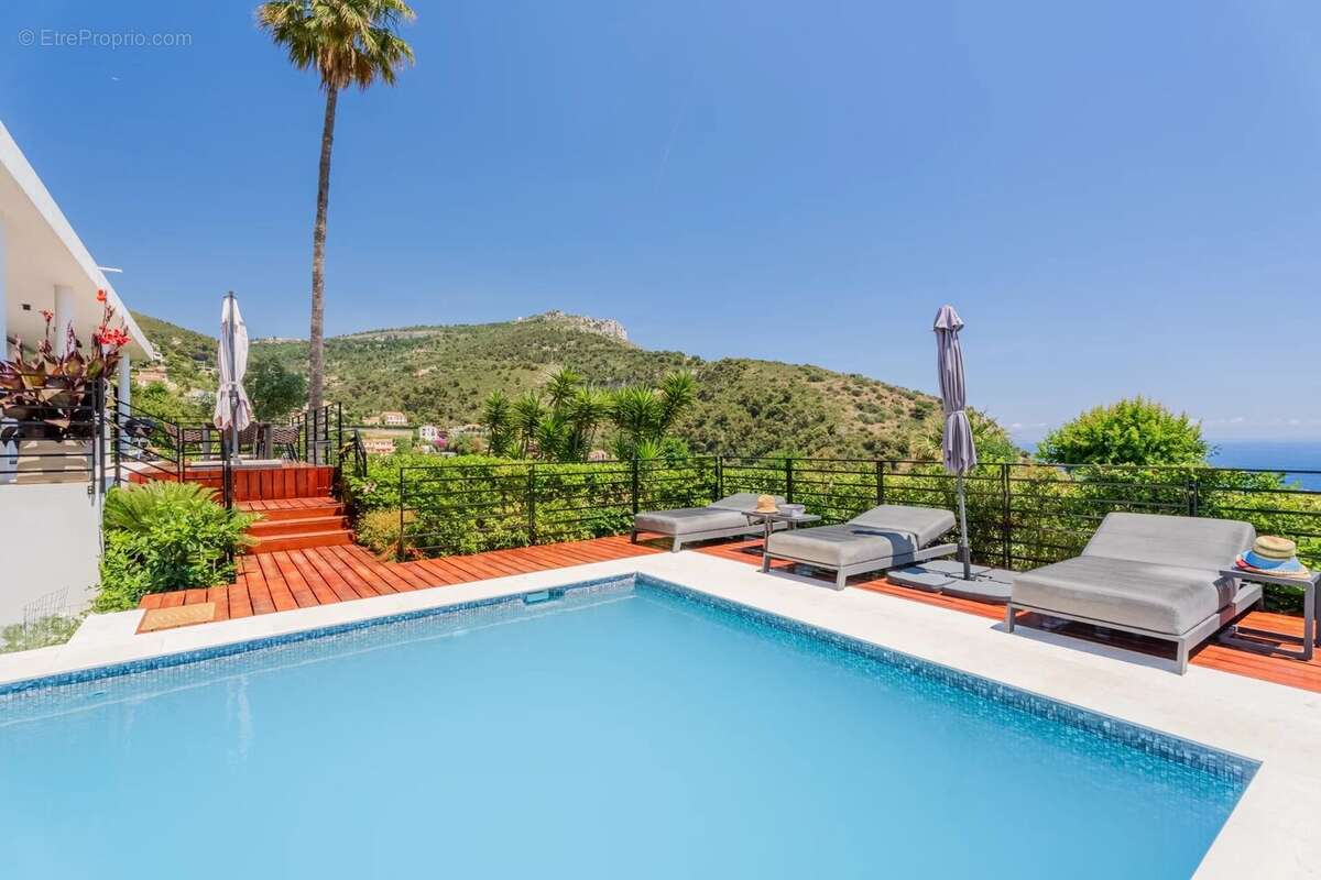 Maison à EZE