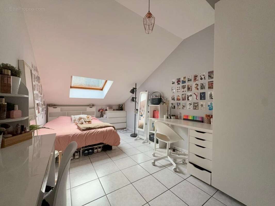 Appartement à ARS-SUR-MOSELLE