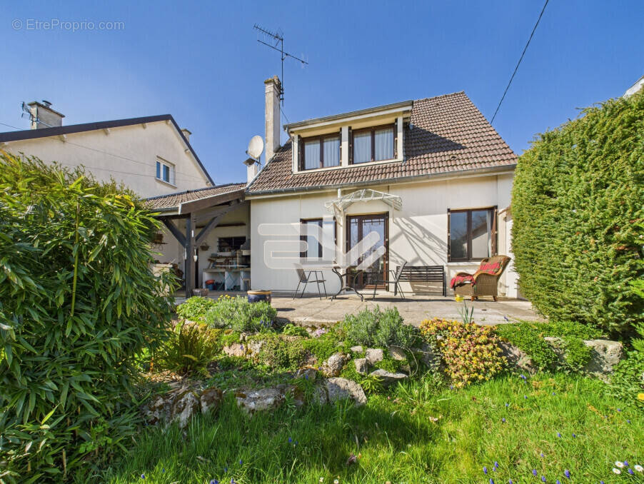 Maison à JONCHERY-SUR-VESLE