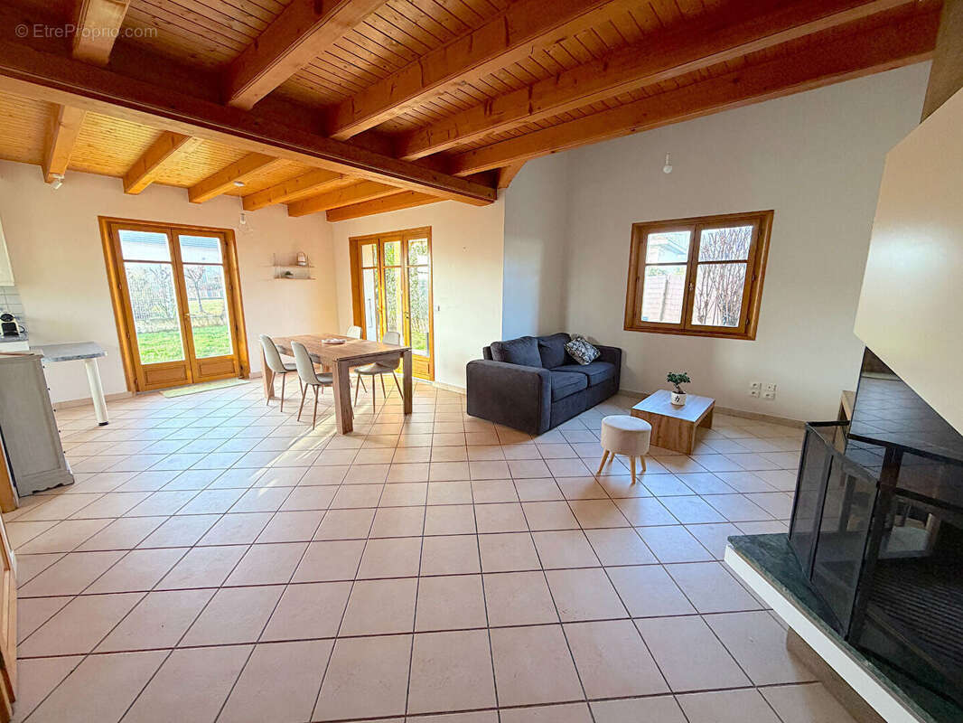 Maison à VIRY