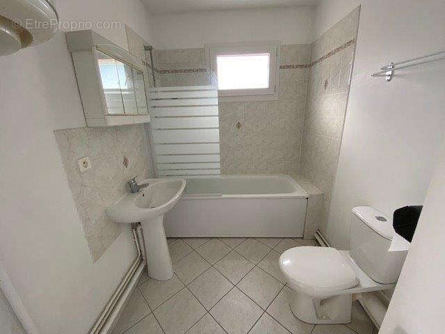 Appartement à EPERNON