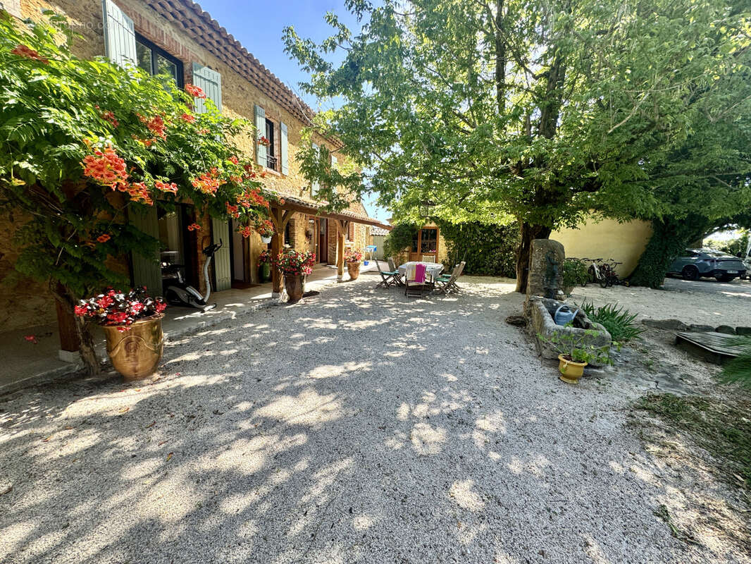 Maison à PIOLENC