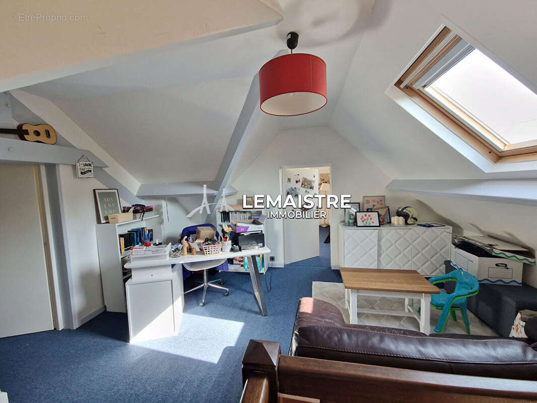 Maison à LES TROIS-PIERRES