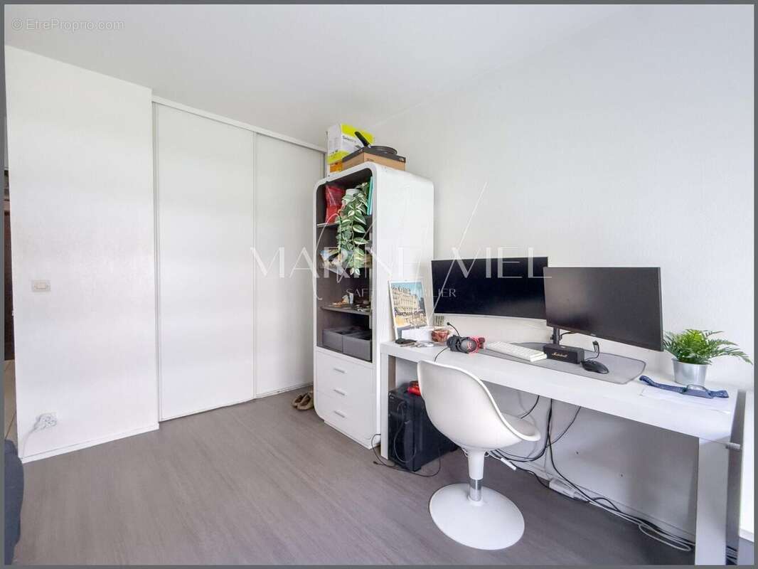 Photo 3 - Appartement à COURBEVOIE