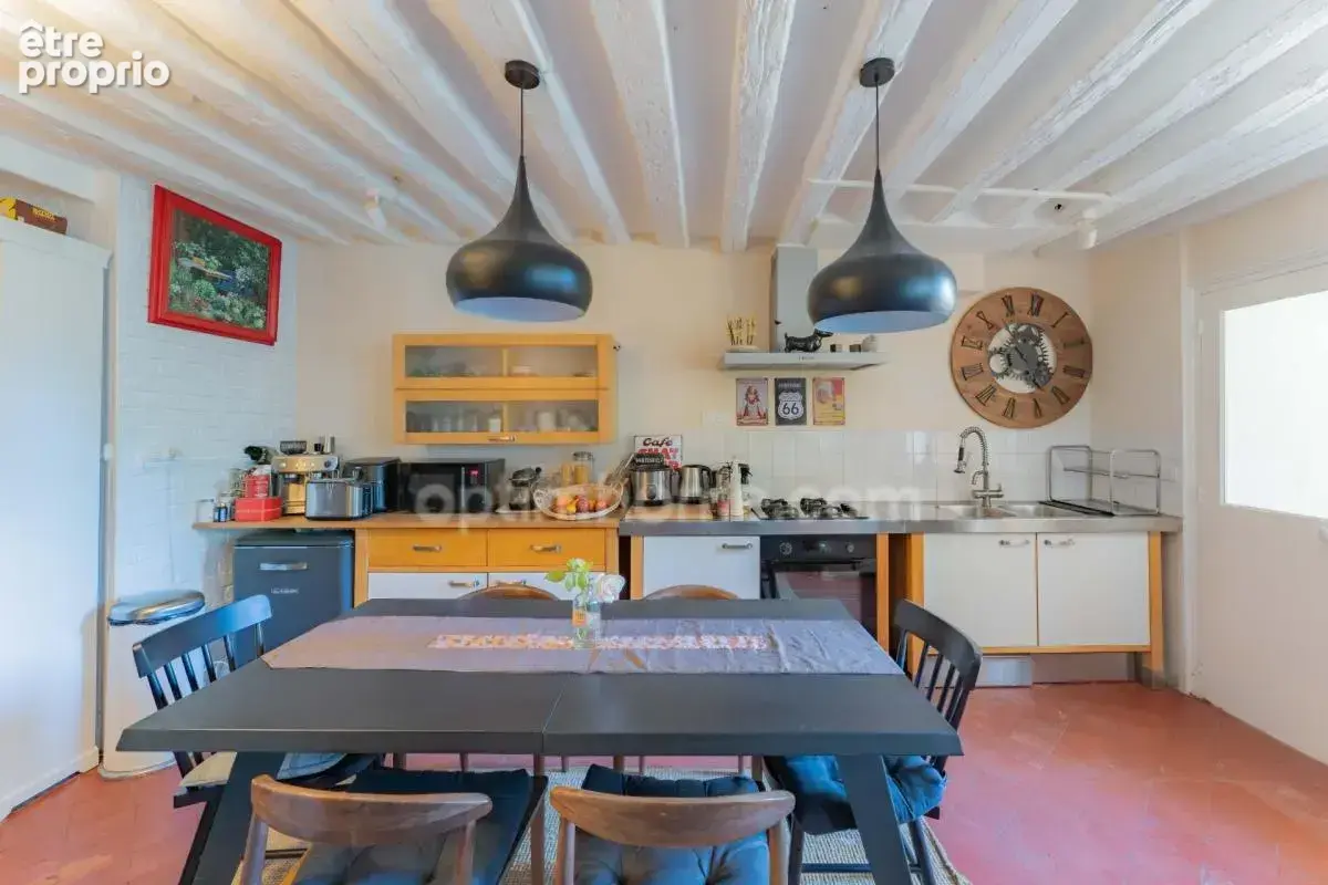 AUVERS-SUR-OISE, VAL D’OISE (95) : Maison de charme - 104 m² habitables (129 m² au sol) – 5 pièces principales - fraîche cave tr - photo 6