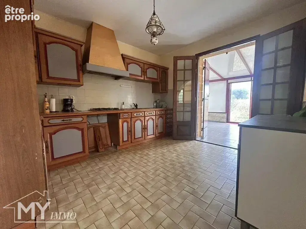 Charmante maison familiale aux beaux volumes, dans un environnement privilégié entre calme et commodités - photo 7