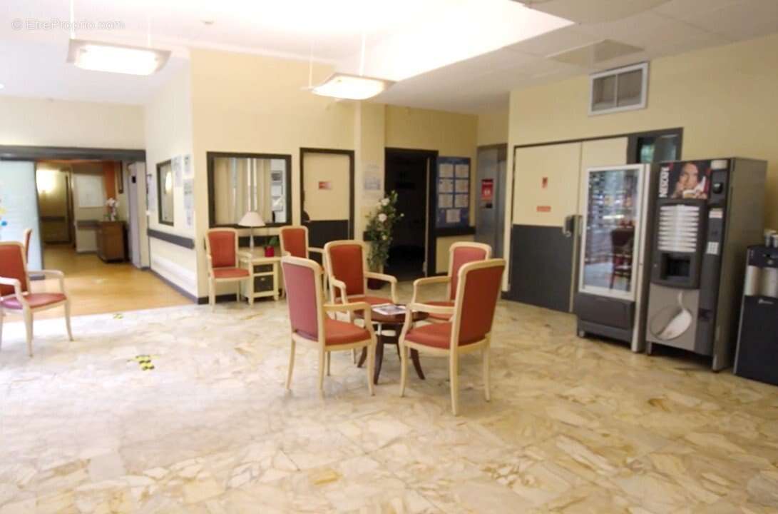 Investissement locatif  terrasson lavilledieu  résidence ehpad les quatre saisons - 8.14  % de rentabilité - photo 6