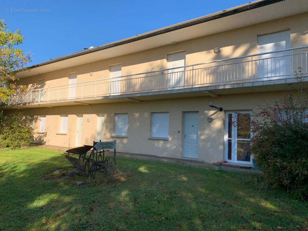 Appartement à SAINT-PANTALEON-DE-LARCHE