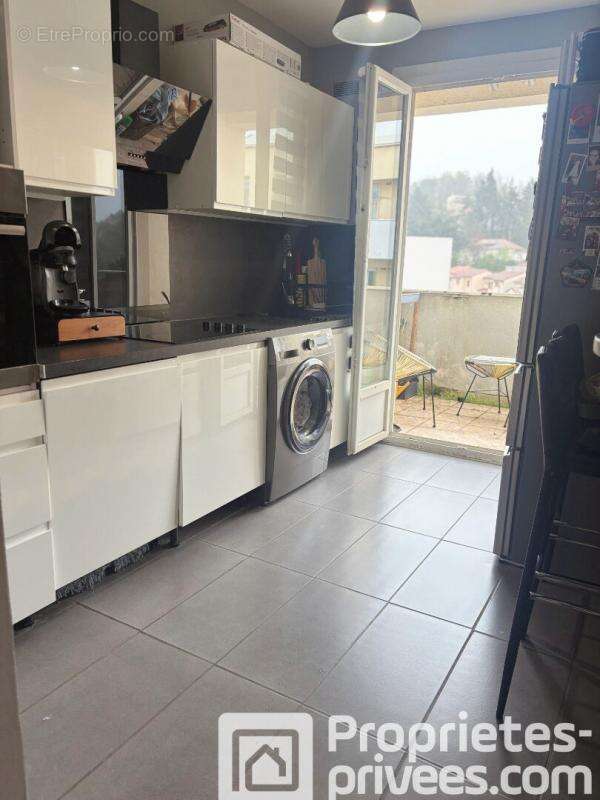 Appartement à SAINT-ETIENNE