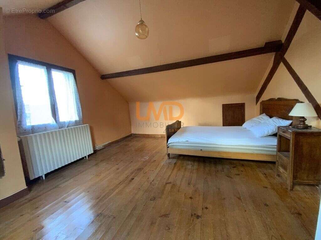 Maison idéale pour famille rêvant d'espace ! Prix Négociable ! - photo 19