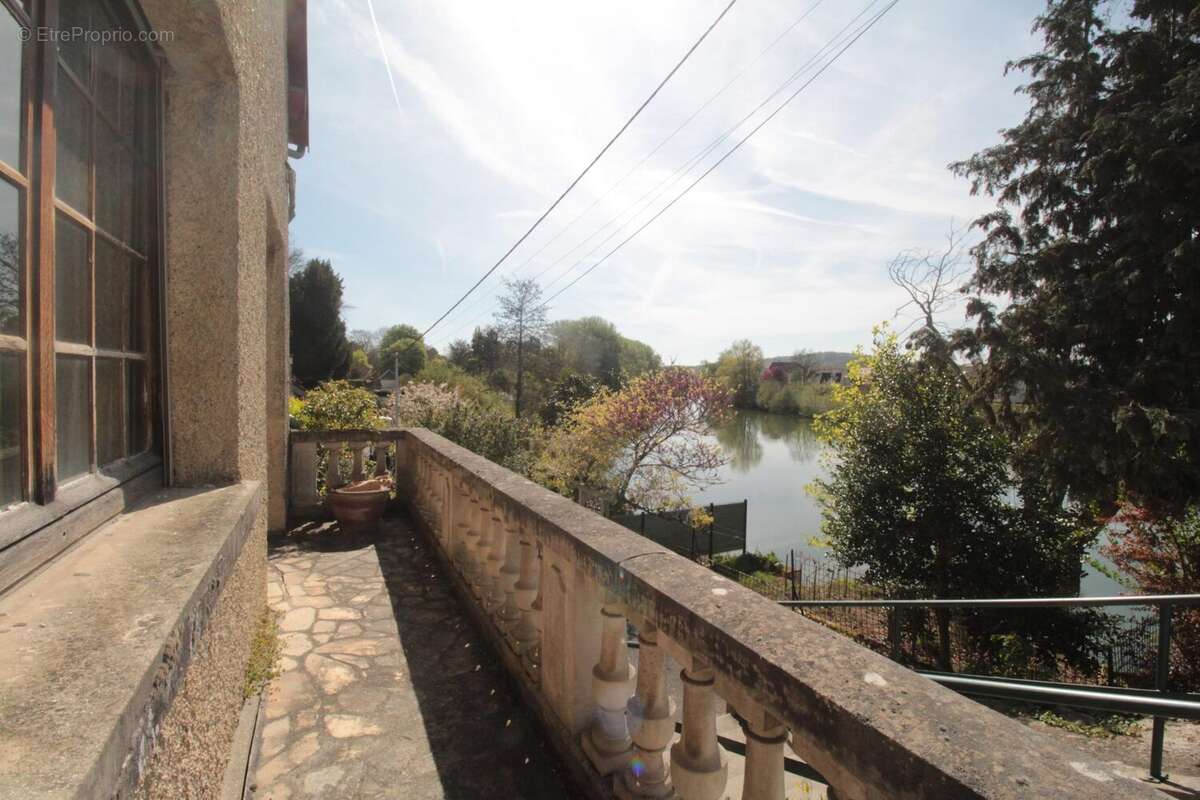 Maison à CHOISY-AU-BAC