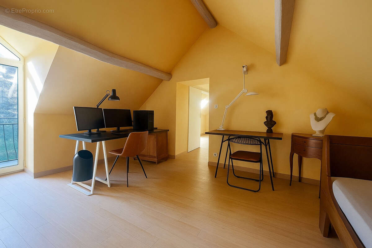 Maison à ARTANNES-SUR-INDRE