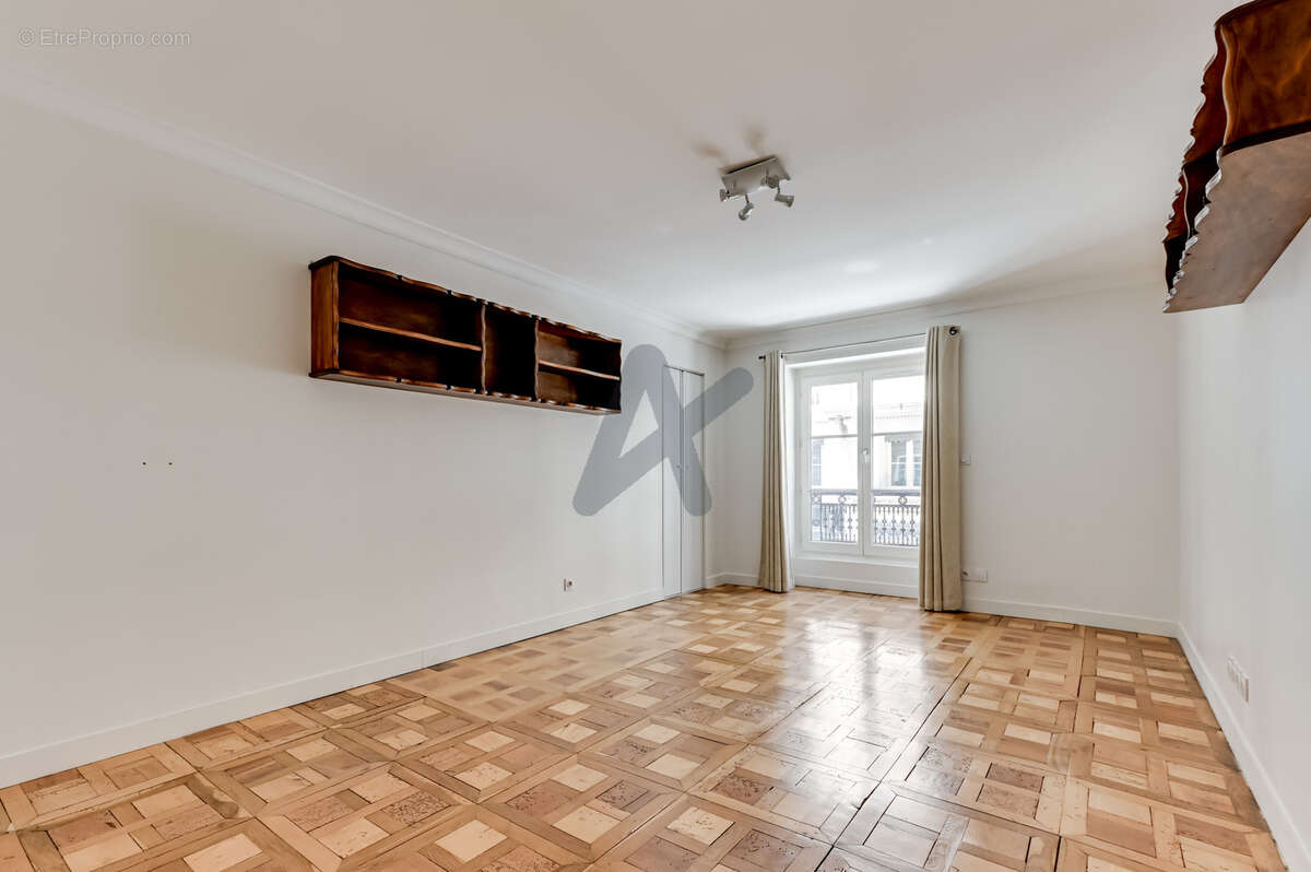 Exclusivité - Lyon 2 ème - rue Victor Hugo, appartement de 5 pièces et de 160 m2 - photo 3