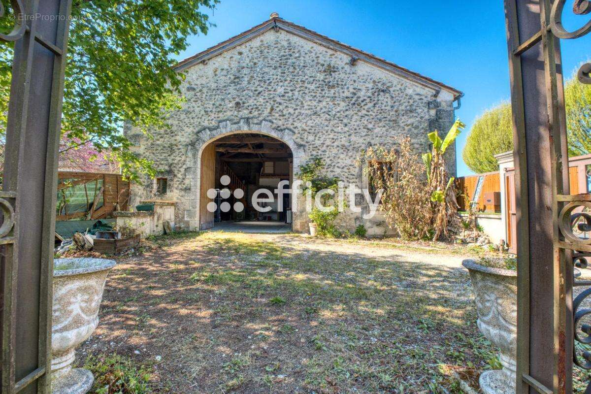 Maison 159 m² à Segonzac  - photo 11