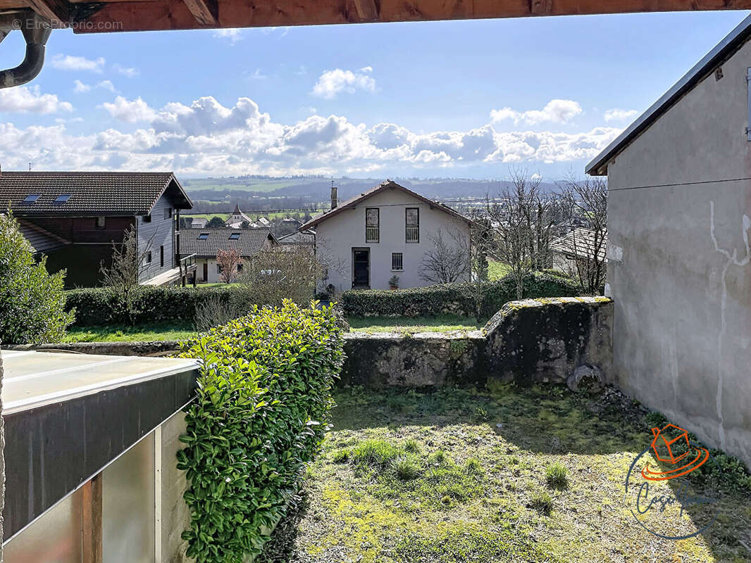 Maison à THOIRY