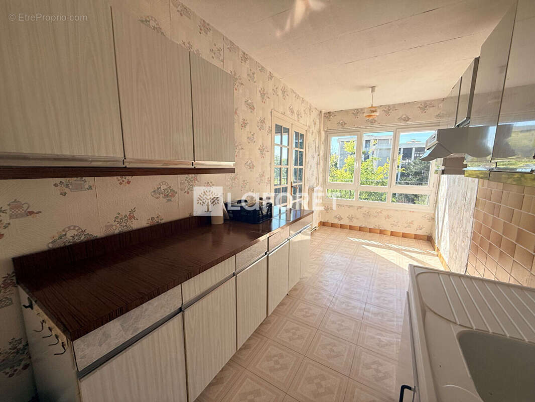 Appartement à LES MUREAUX