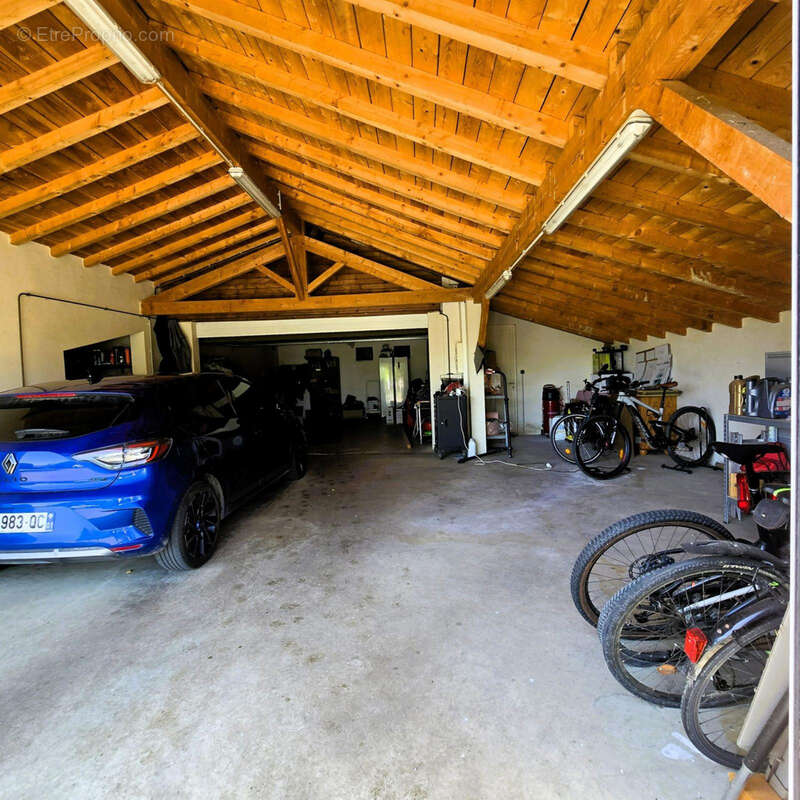 Maison à CHATILLON-SUR-CHALARONNE