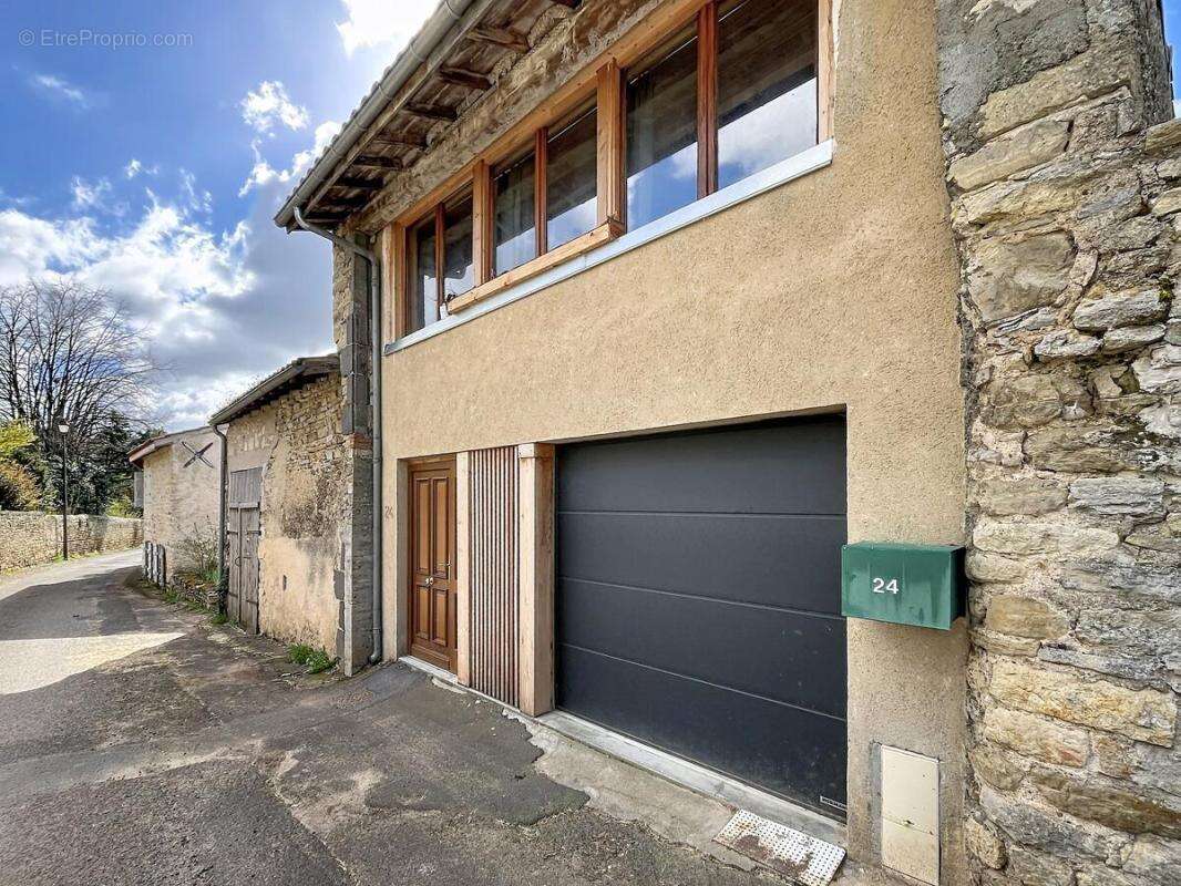 Maison à ARTONNE