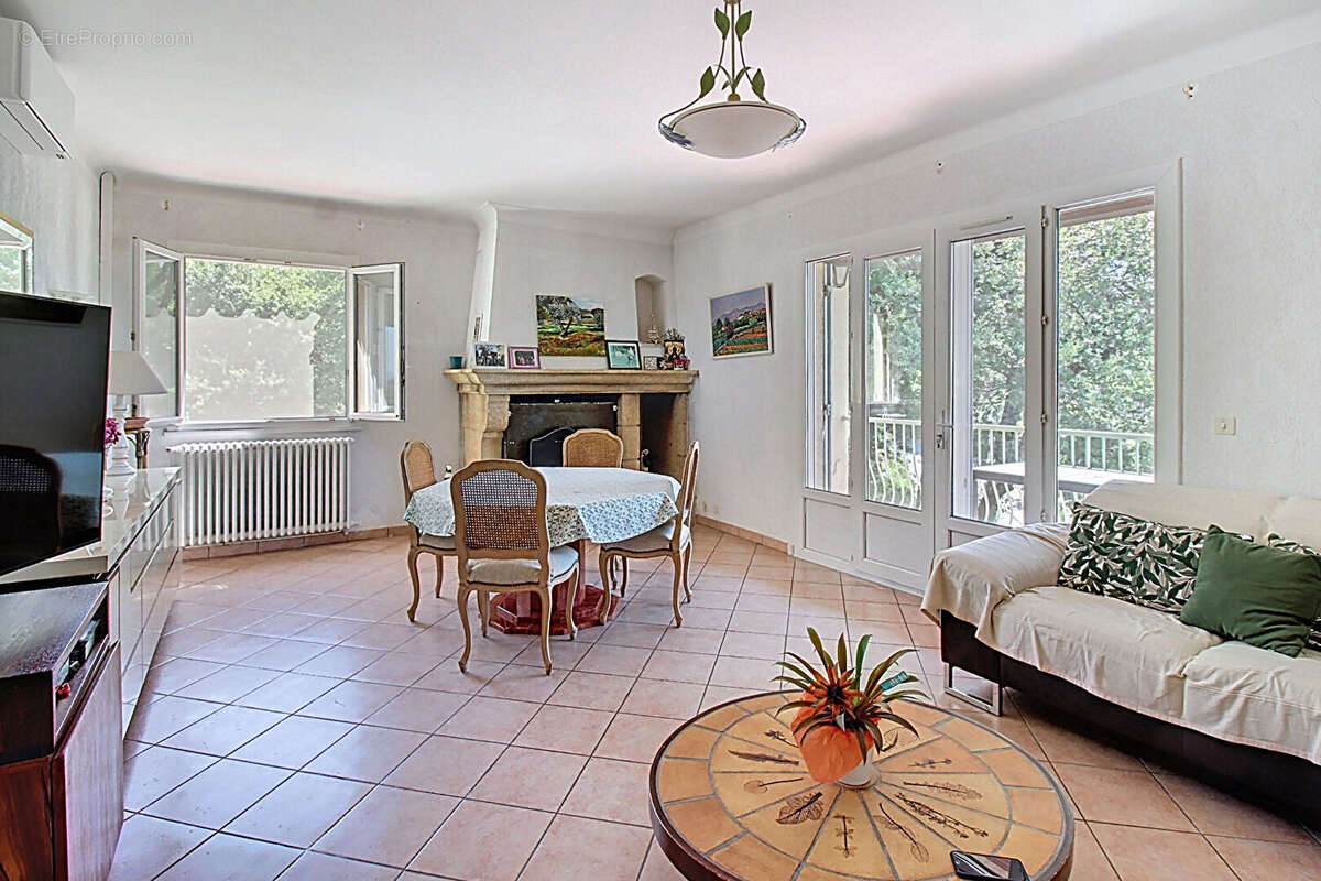 A VENDRE !  Maison Draguignan 6 pièces 170 m² avec garage et piscine - photo 3