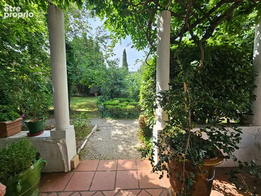 Maison Villeneuve les Avignon 190 m² - photo 3
