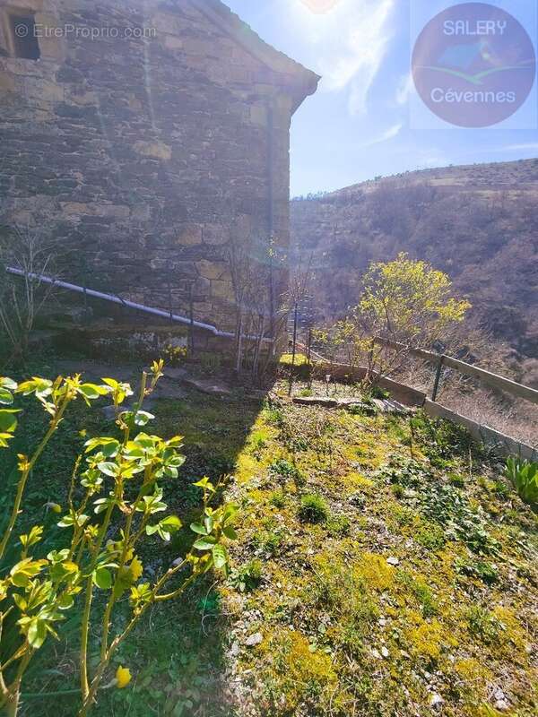 Maison à LES BONDONS