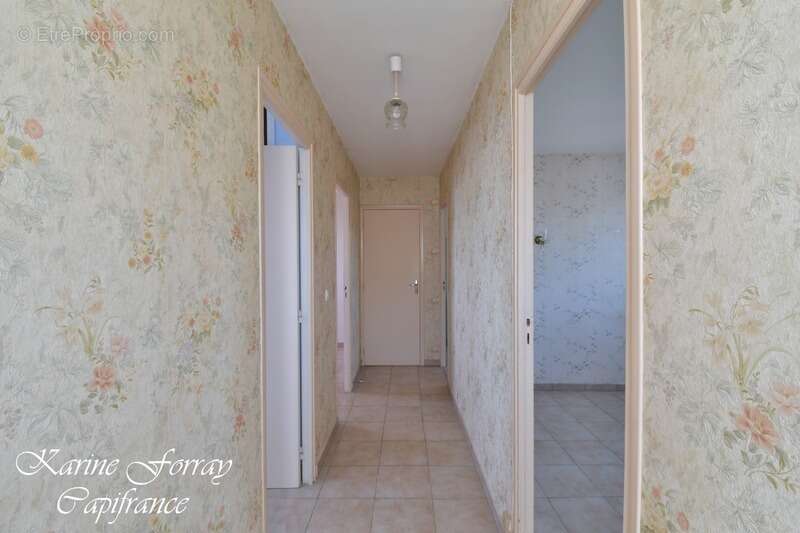 Maison à NISSAN-LEZ-ENSERUNE