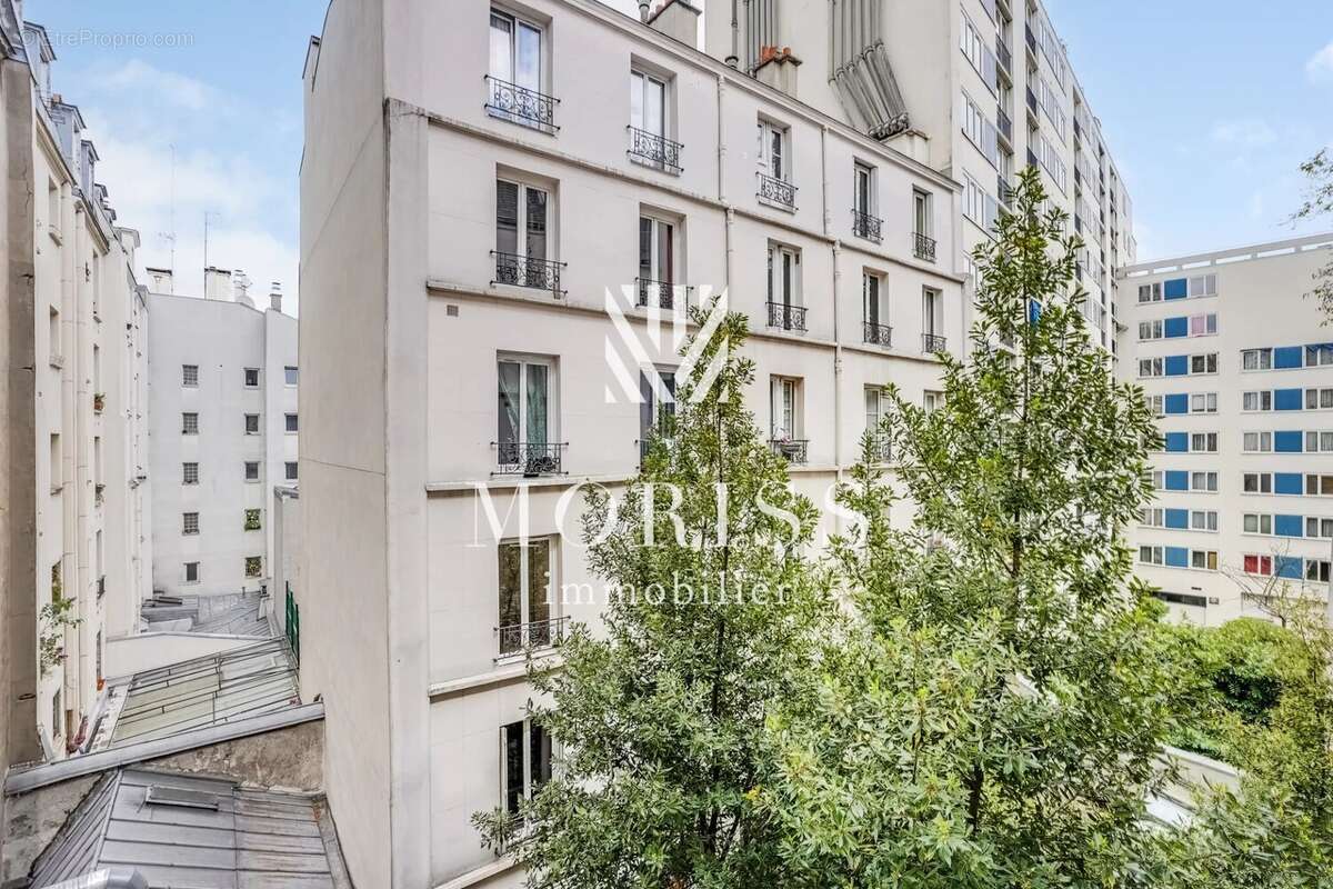 Appartement à PARIS-18E
