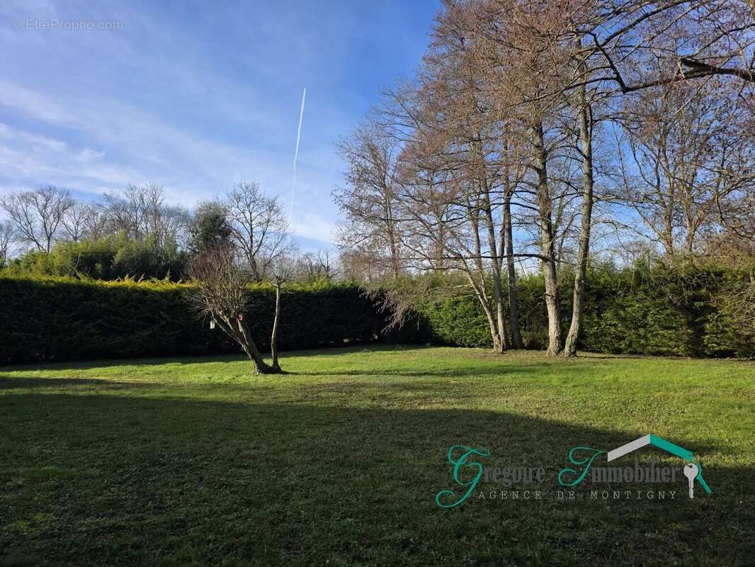 Maison à LA GENEVRAYE