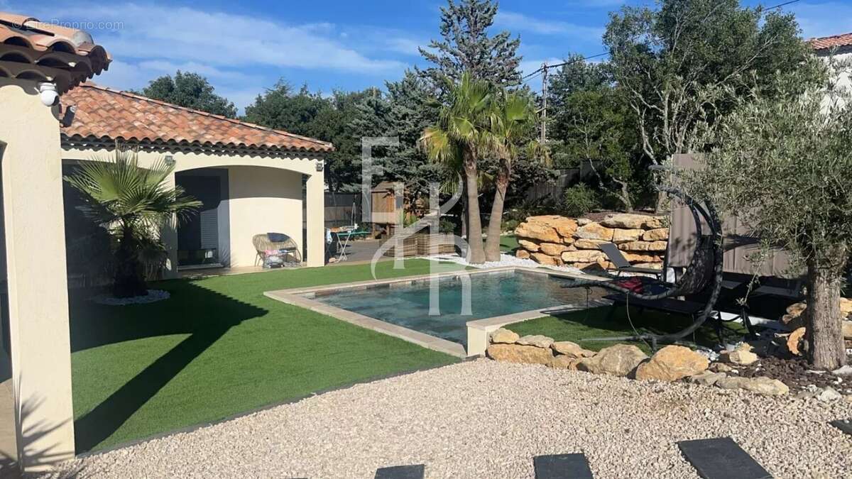 Maison à PLAN-D&#039;AUPS-SAINTE-BAUME