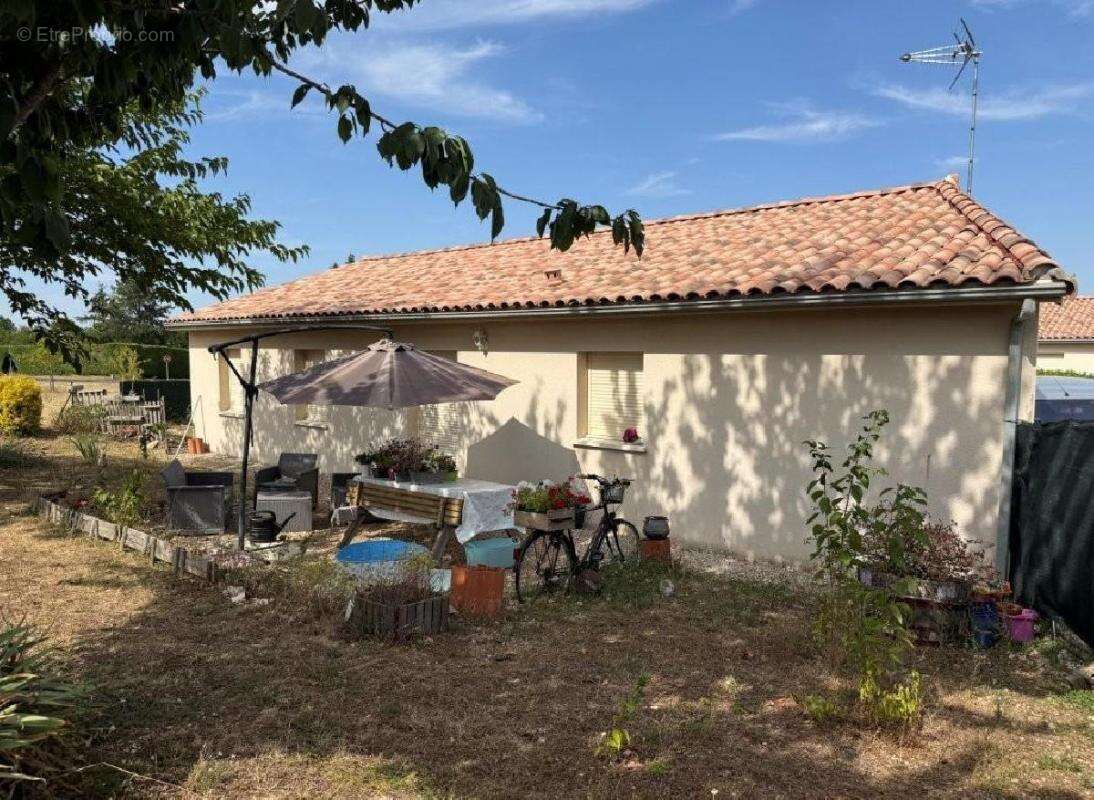 Maison 90 m² à Verteuil-Sur-Charente  - photo 3