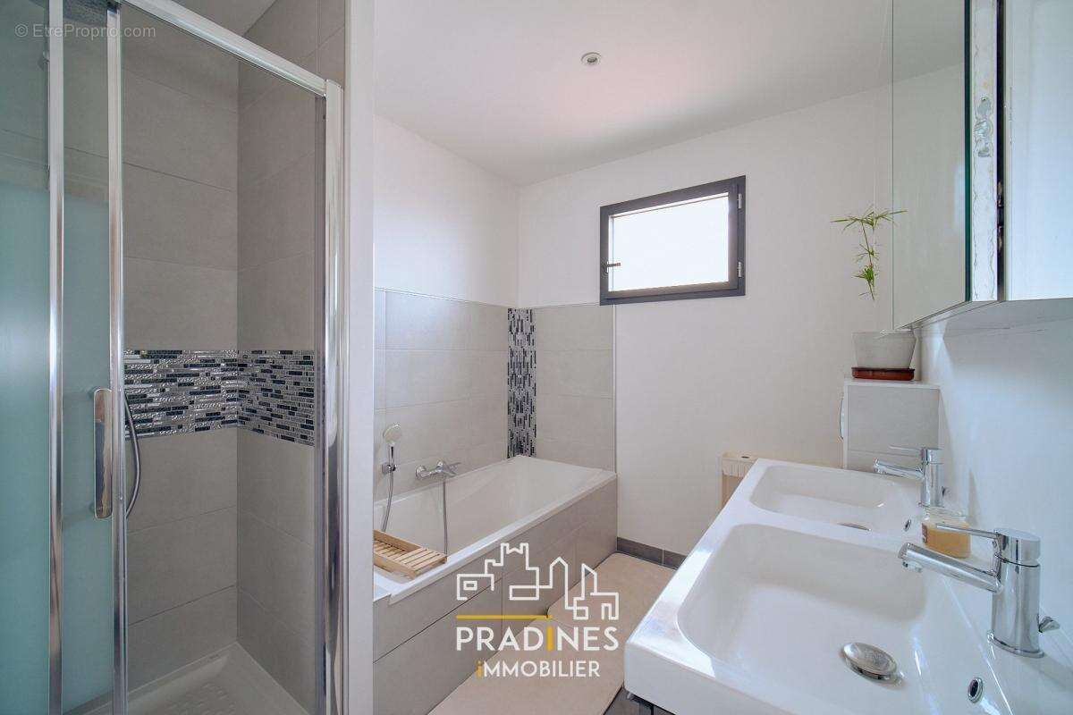 Maison à SAINT-LAURENT-D&#039;AGNY