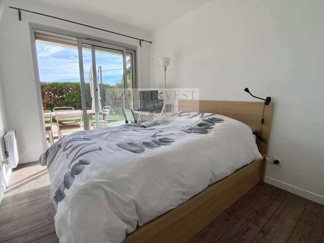 Appartement à ROQUEBRUNE-CAP-MARTIN