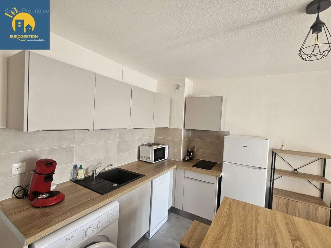 PROCHE RICHELIEU appartement 1 petite chambre + Piscine +parking - photo 4