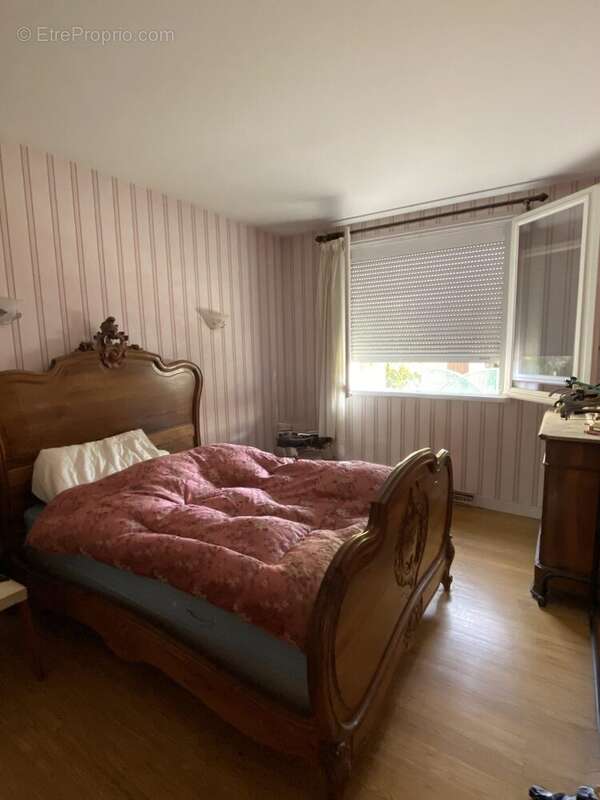 Maison à CHARMES-SUR-L&#039;HERBASSE