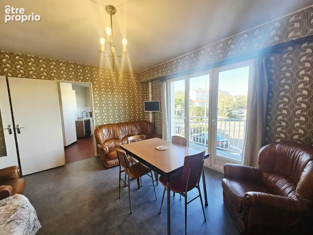 LES SABLES D OLONNE Centre-ville   2 pièces 51 m2 avec balcon - photo 4