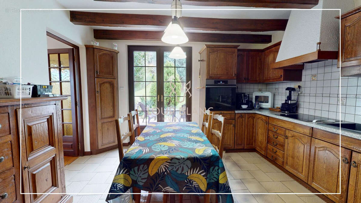 Maison à ECHENANS-SOUS-MONT-VAUDOIS